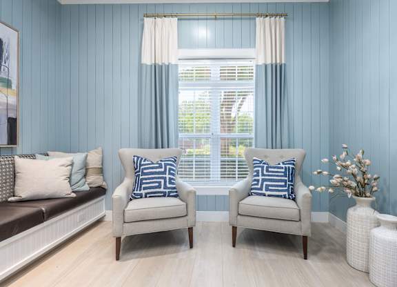 Reading Chairs at Spring Creek Apartments, Crestview, 32536