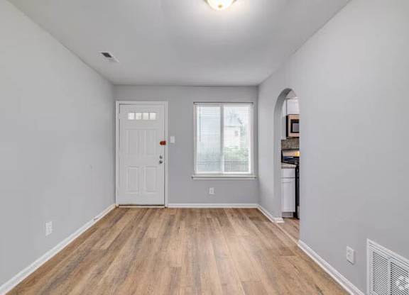 A room with a white door and a window with a white frame at Brookshire Trace Townhomes Apartments, Philadelphia, Pennsylvania