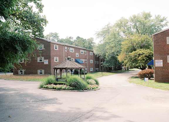 Courtyard Gazebo at Grant Meadows Apartments, Philadelphia, PA
