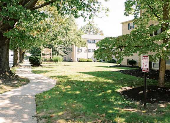 Green Space at Krewstown Park Apartments, Pennsylvania, 19115