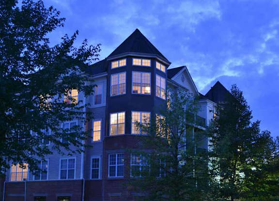Exterior View at Riverview Landing @ Valley Forge, Eagleville, PA 19403