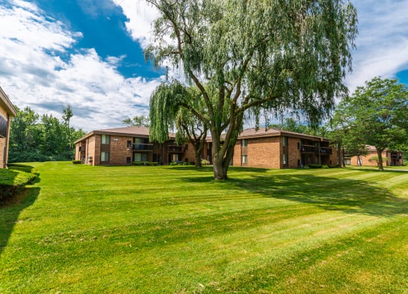Gorgeous Apartment Community, Eastwood Village, Clinton Township, Michigan