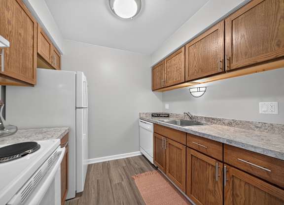 Spacious Kitchen at Lakeside Village Apartments in Clinton Township, MI