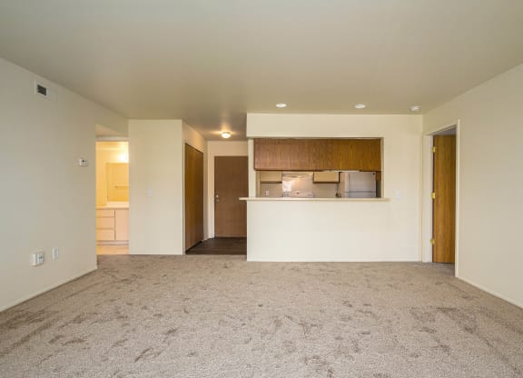 Living Room for Cali Split at Franklin River Apartments, Southfield