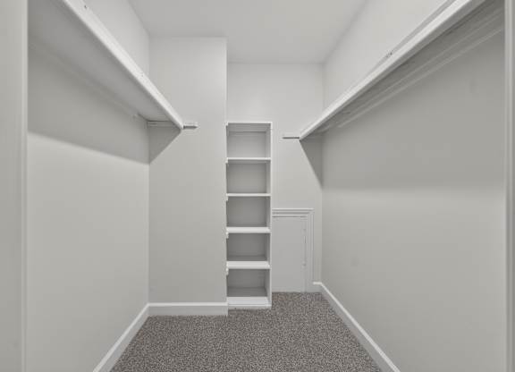 Ample storage space and walk-in closets at Park Lane Apartments in Southfield, MI.