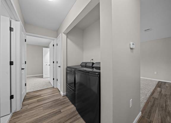 In Home Washer/Dryer at The Reserve at Prentiss Pointe Apartments in Harrison Township