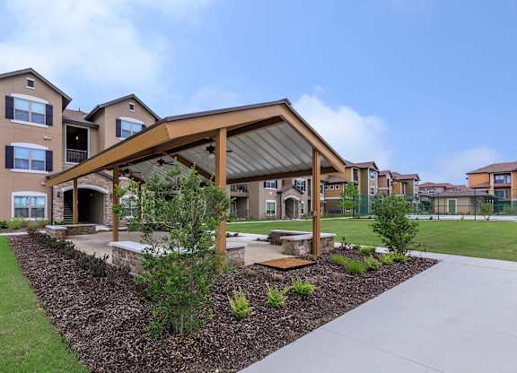 Gazebo at Hazelwood Place Apartments, Texas, 75407