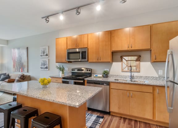 Eat In Kitchen at Orville Commons, Woodbury Minnesota