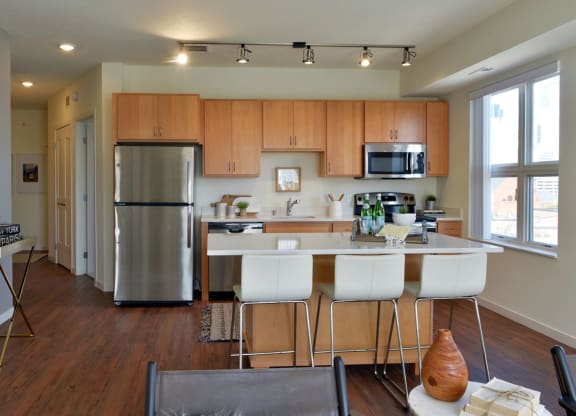 Kitchen Appliances at 1500 Nicollet Apartment Homes, Minneapolis, 55403