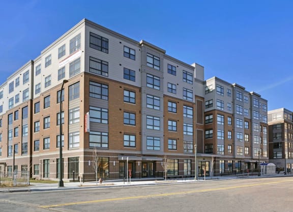 Exterior at 1500 Nicollet Apartment Homes, Minneapolis, MN, 55403