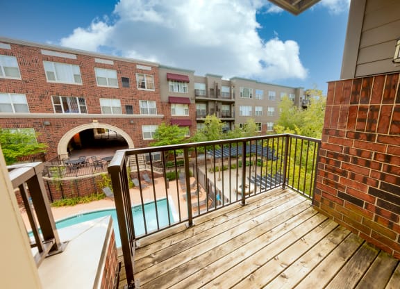 Balcony at 808 Berry Place, Saint Paul, MN 55114