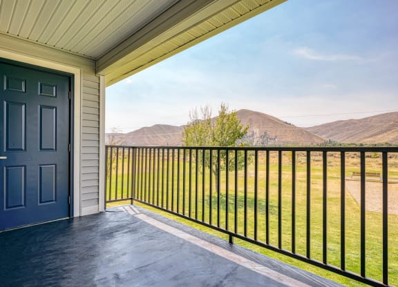 Balmoral_Apartment Balcony
