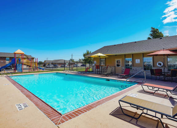 Cathy's Pointe_Outdoor Swimming Pool