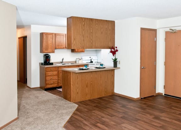 Cedar Ridge_Model Vacant Entrace