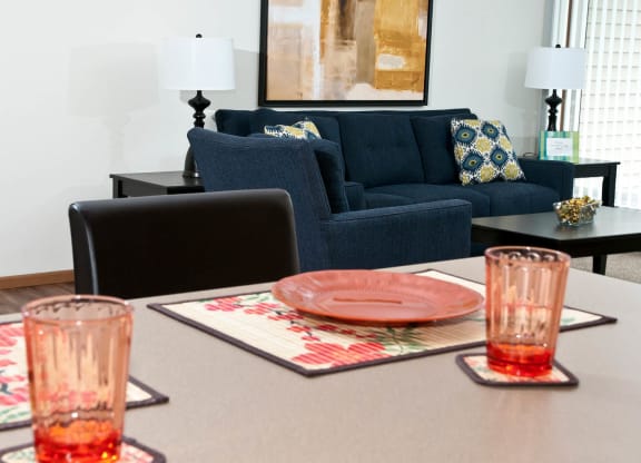 Cedar Ridge_Model Apartment Living and Dining Area
