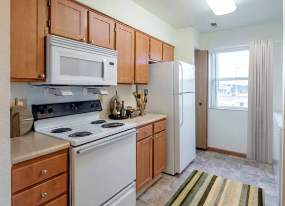 Copper Gate_Model Apartment Kitchen