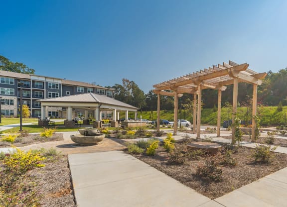 Courtyard area at Covington Crossings 55+ Senior Living, Covington, GA