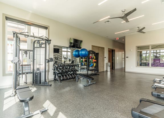 Dominium-Crossroad Commons-Fitness Center at Crossroad Commons, Manor