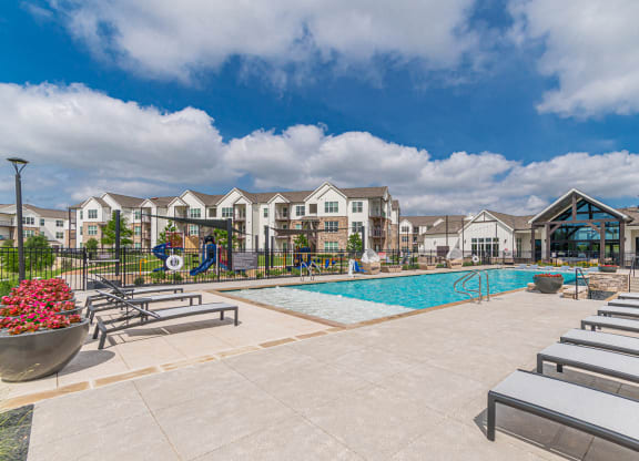 Dominium-Crossroad Commons-Pool at Crossroad Commons, Manor, TX