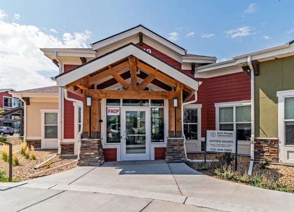 East Range Crossings_Leasing Office Exterior