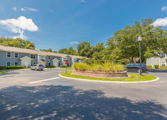 Dominium-Enclave at Pine Oaks-Exterior