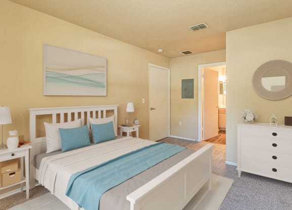 Dominium-Enclave at Pine Oaks-Bedroom