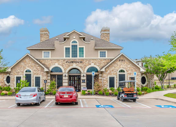 Reserved Resident Parking at Five Mile Creek, Dallas