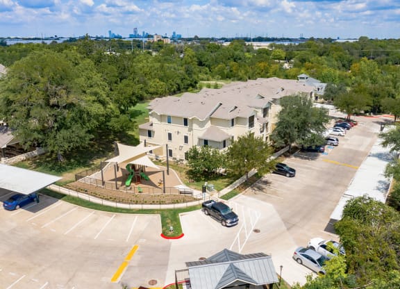 Dominium-Franklin Park-Aerial