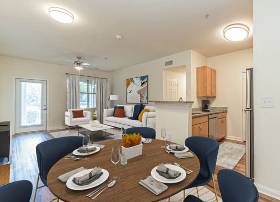 Dominium-Franklin Park-Apt Overview