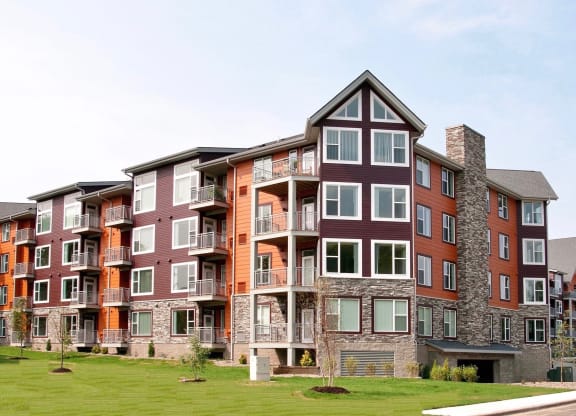 Exterior at The Grainwood Senior Apartments, Prior Lake, MN