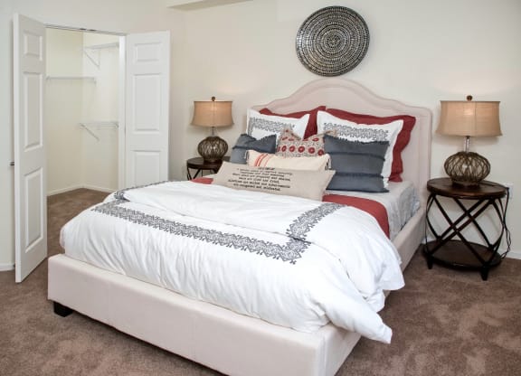 Bedroom at The Grainwood Senior Apartments, Prior Lake, 55372