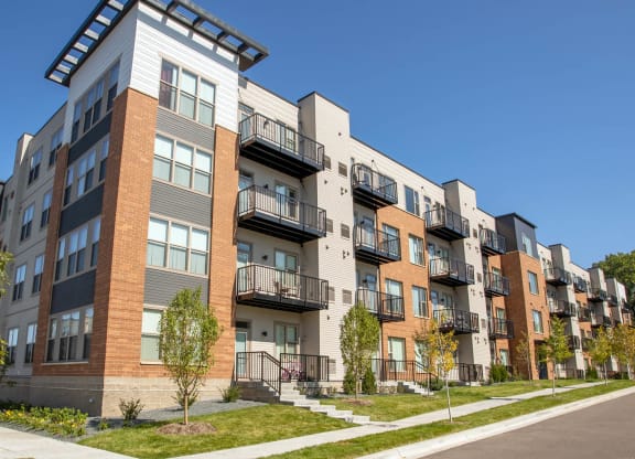 Grand Central Flats_Exterior