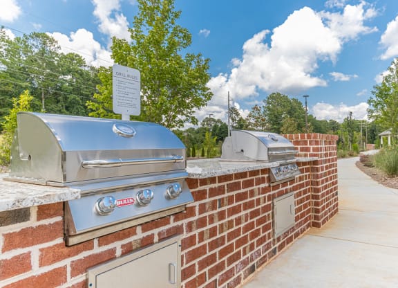Dominium-Grayson Ridge-Grilling Area