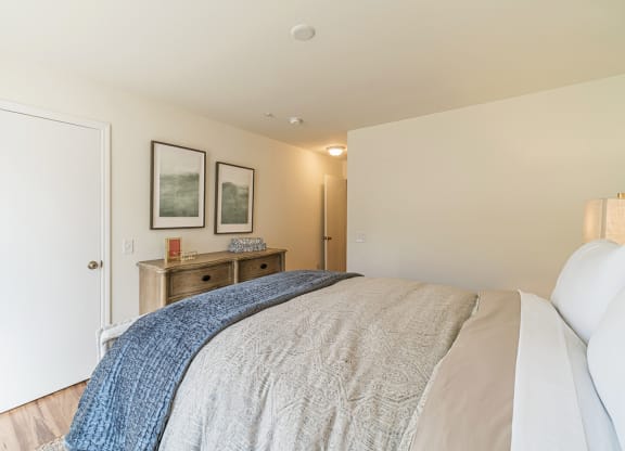 Bedroom at Groves of Lawrenceville, Lawrenceville, GA 30046