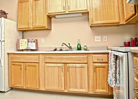 Heritage Landing_Model Apartment Kitchen