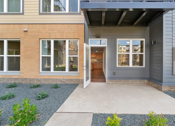 Dominium-Hilltop at Signal Hills-Apt Patio