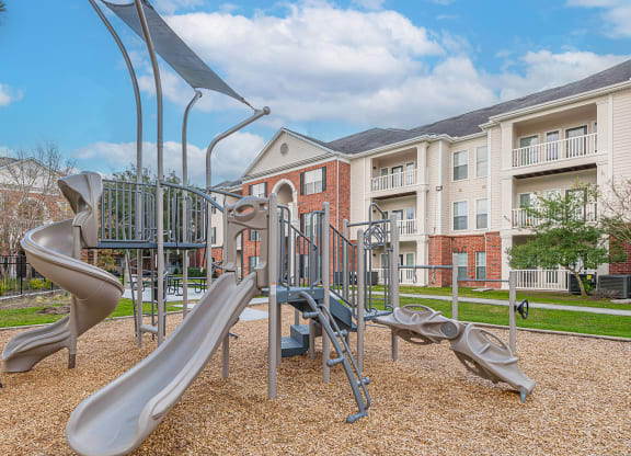 Dominium-Knolls at West Oaks-Playground