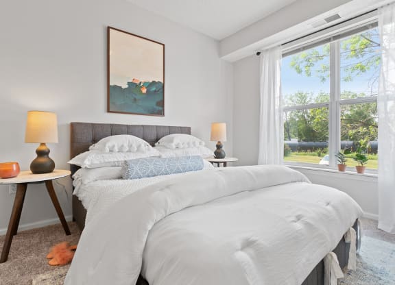Gorgeous Bedroom at The Landings at Silver Lake Village, St. Anthony