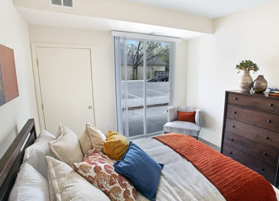 Bedroom at Landings of Lexington, Lexington, 55014