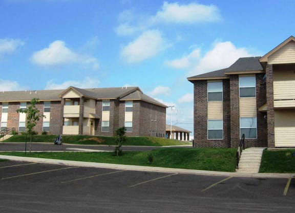 Exterior at Madison Pointe Apartments, Cotulla, TX