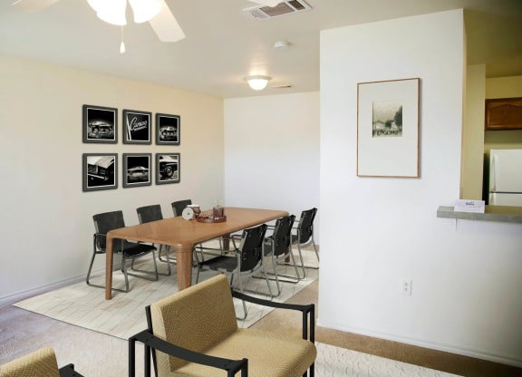 Dining Room at Madison Pointe Apartments, Texas