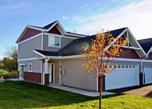 Medina Townhomes_Property Exterior