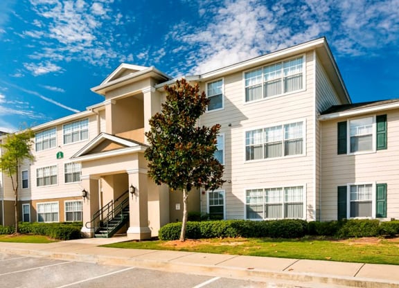 Oaks at New Hope_Property Exterior