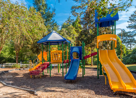 Oaks at New Hope_Outdoor Playground