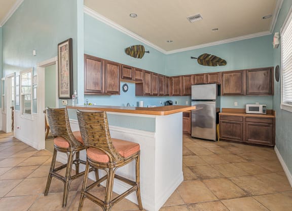 Dominium-Oak Meadows-Community Kitchen