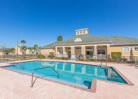 Dominium-Oak Meadows-Pool