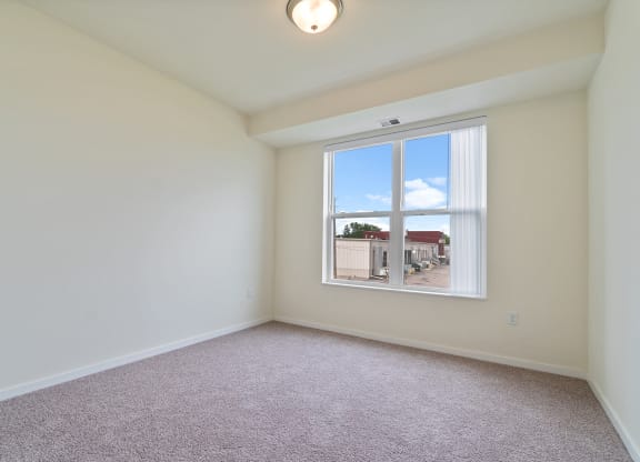 Dominium-Oasis at Twin Lakes-Bedroom