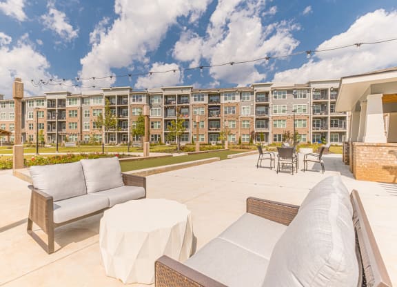 Dominium-Preserve at Peachtree Shoals-Picnic and Grilling Area
