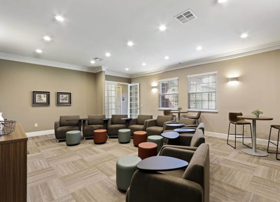 Quail Chase_Lounge