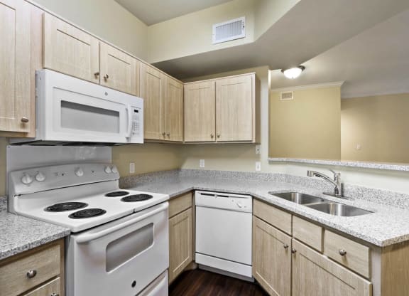 Quail Chase_Model Kitchen